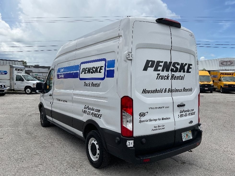 Cargo Van (Panel Van)-Light and Medium Duty Trucks-Ford-2019-Transit 250-Saint Petersburg-FL-117,397\n\t\tmiles-$ 31,000 - Image 6