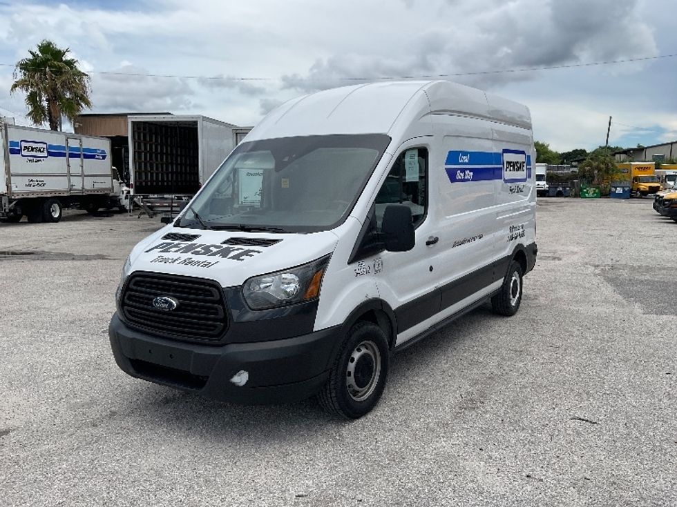 Cargo Van (Panel Van)-Light and Medium Duty Trucks-Ford-2019-Transit 250-Saint Petersburg-FL-117,397\n\t\tmiles-$ 31,000 - Image 3