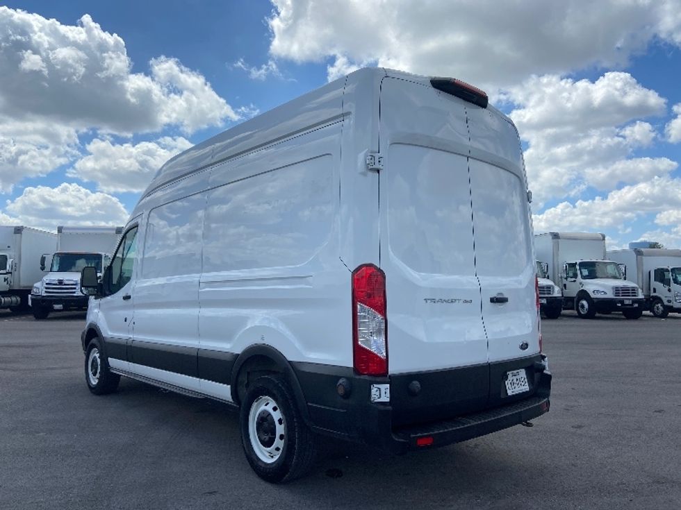Cargo Van (Panel Van)-Light and Medium Duty Trucks-Ford-2019-Transit 250-San Antonio-TX-89,631\n\t\tmiles-$ 34,500 - Image 6