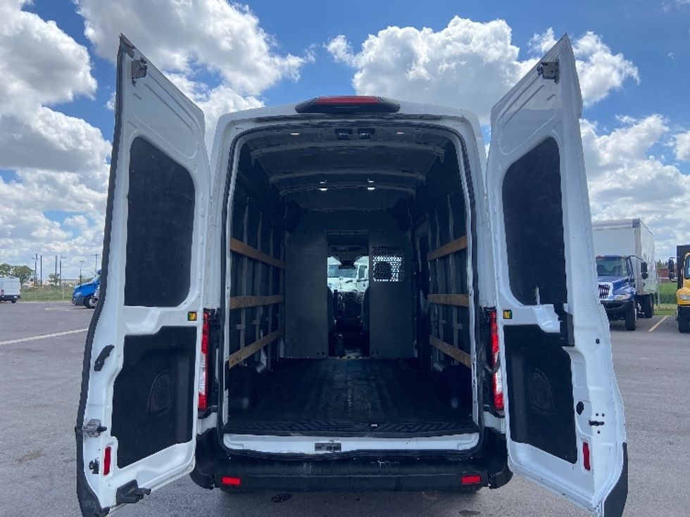 Cargo Van (Panel Van)-Light and Medium Duty Trucks-Ford-2019-Transit 250-San Antonio-TX-89,631\n\t\tmiles-$ 34,500 - Image 8