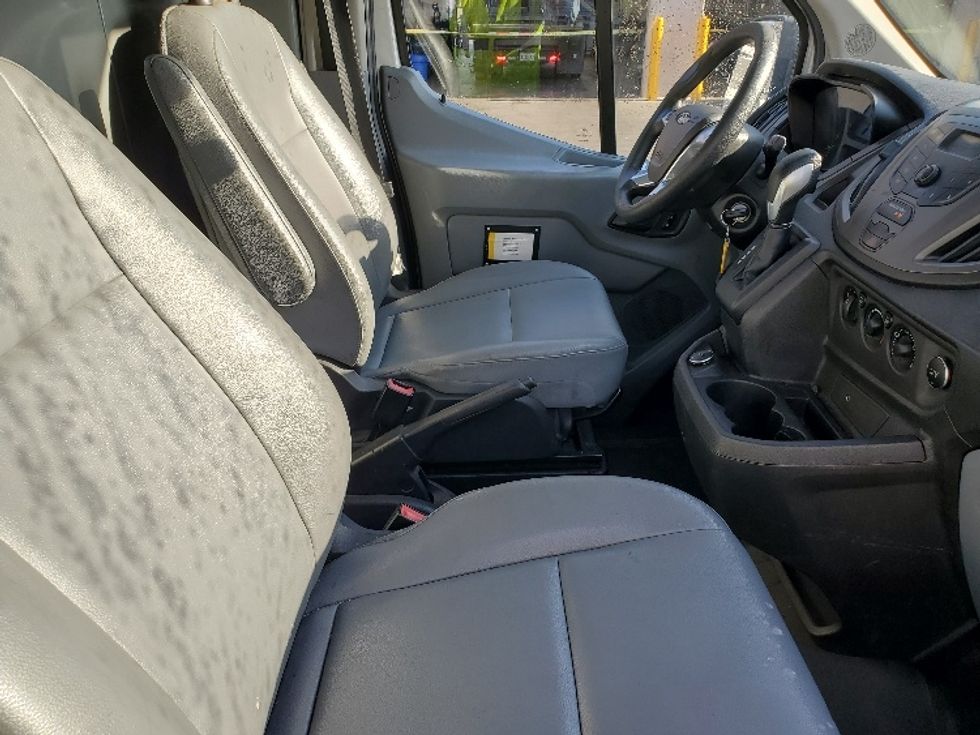 Cargo Van (Panel Van)-Light and Medium Duty Trucks-Ford-2019-Transit 250-Santa Ana-CA-151,302\n\t\tmiles-$ 28,750 - Image 21