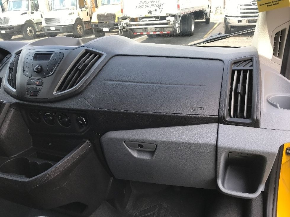 2019 Ford Transit photo 16