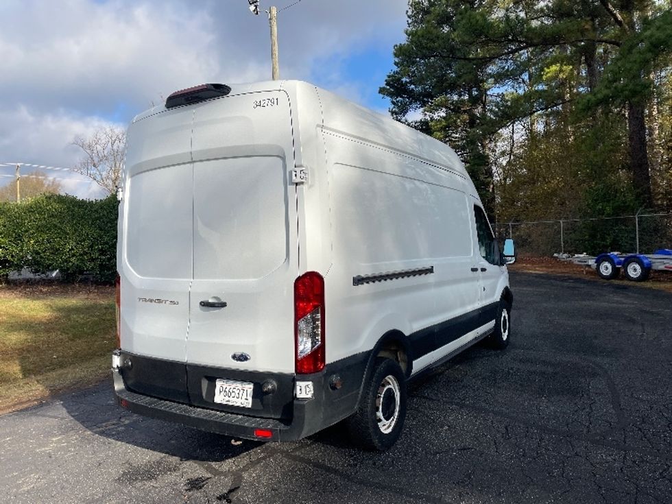 Cargo Van (Panel Van)-Light and Medium Duty Trucks-Ford-2019-Transit 250-Spartanburg-SC-103,772\n\t\tmiles-$ 34,000 - Image 13