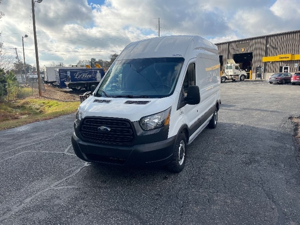 Cargo Van (Panel Van)-Light and Medium Duty Trucks-Ford-2019-Transit 250-Spartanburg-SC-103,772\n\t\tmiles-$ 34,000 - Image 3