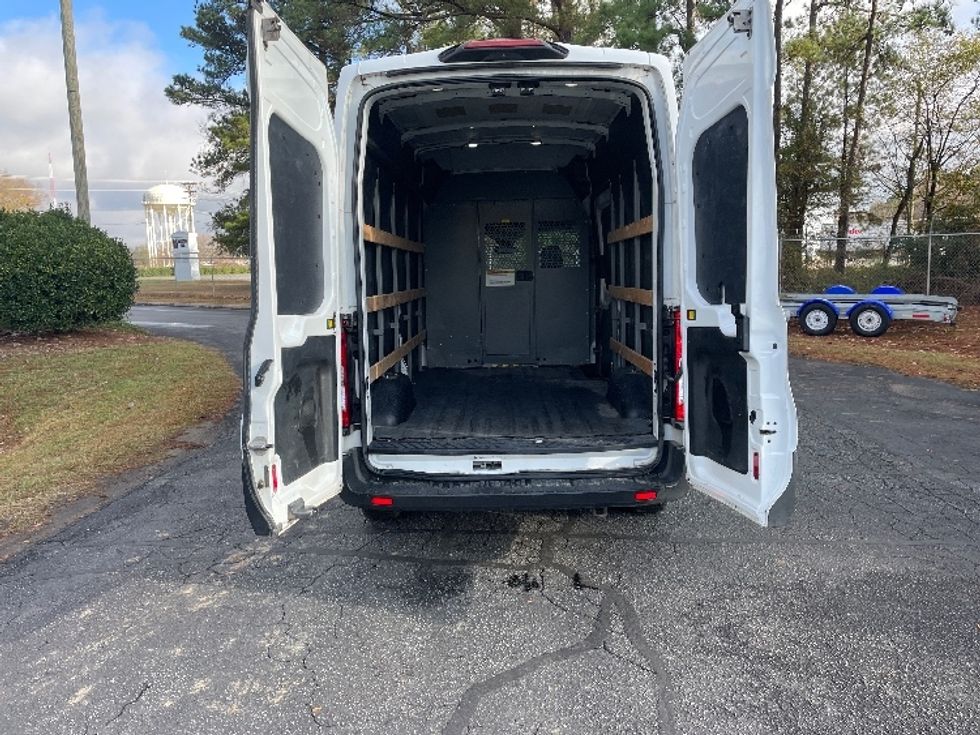 Cargo Van (Panel Van)-Light and Medium Duty Trucks-Ford-2019-Transit 250-Spartanburg-SC-103,772\n\t\tmiles-$ 34,000 - Image 9
