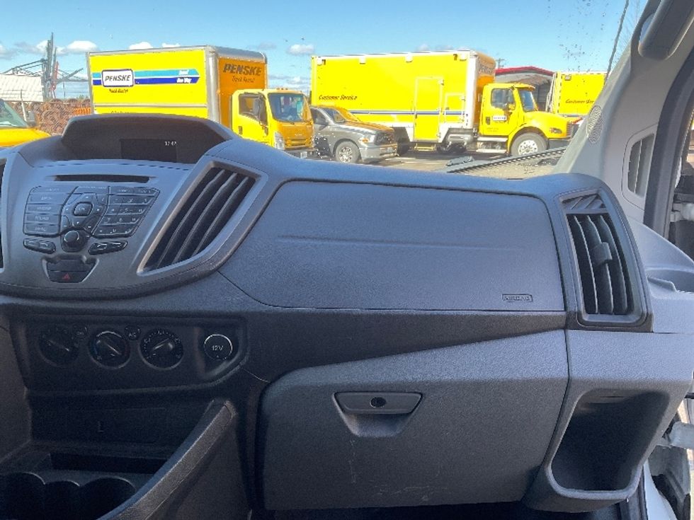 Cargo Van (Panel Van)-Light and Medium Duty Trucks-Ford-2019-Transit 250-Tacoma-WA-80,365\n\t\tmiles-$ 26,750 - Image 20