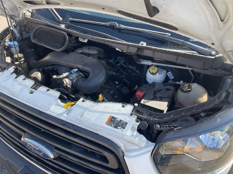 Cargo Van (Panel Van)-Light and Medium Duty Trucks-Ford-2019-Transit 250-Tacoma-WA-80,365\n\t\tmiles-$ 26,750 - Image 23