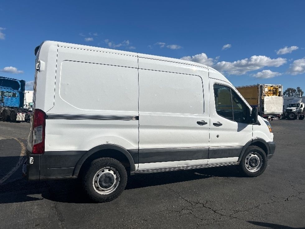 Cargo Van (Panel Van)-Light and Medium Duty Trucks-Ford-2019-Transit 250-Torrance-CA-48,566\n\t\tmiles-$ 30,000 - Image 15