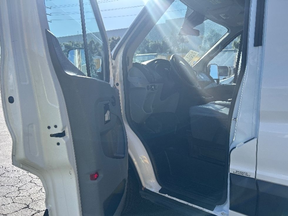 Cargo Van (Panel Van)-Light and Medium Duty Trucks-Ford-2019-Transit 250-Torrance-CA-48,566\n\t\tmiles-$ 30,000 - Image 16