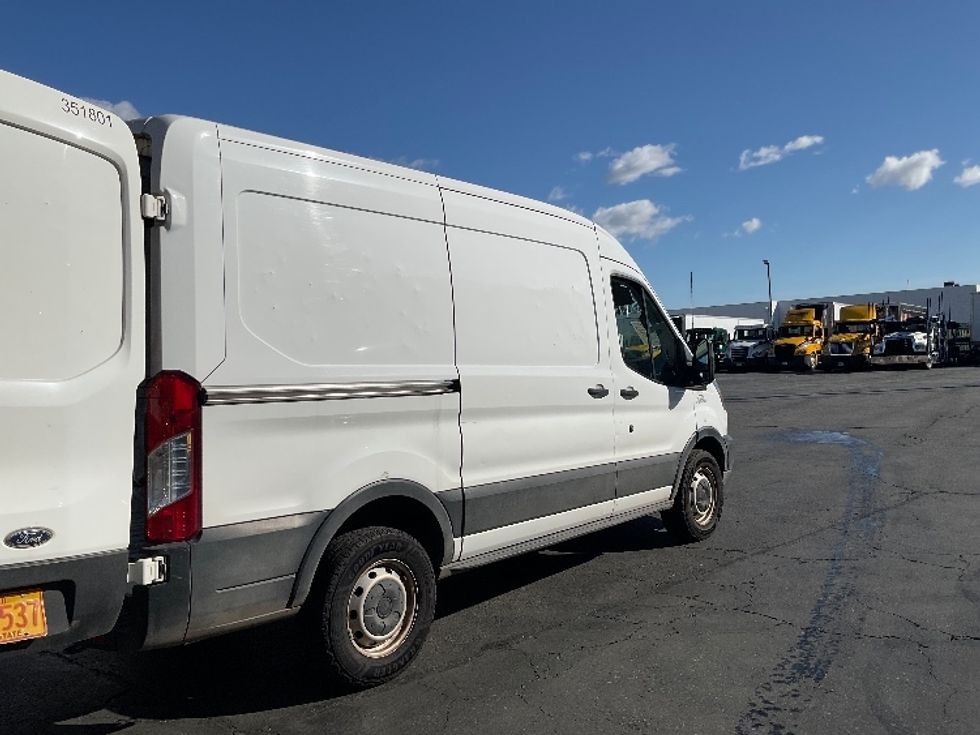 Cargo Van (Panel Van)-Light and Medium Duty Trucks-Ford-2019-Transit 250-Torrance-CA-55,893\n\t\tmiles-$ 29,500 - Image 13