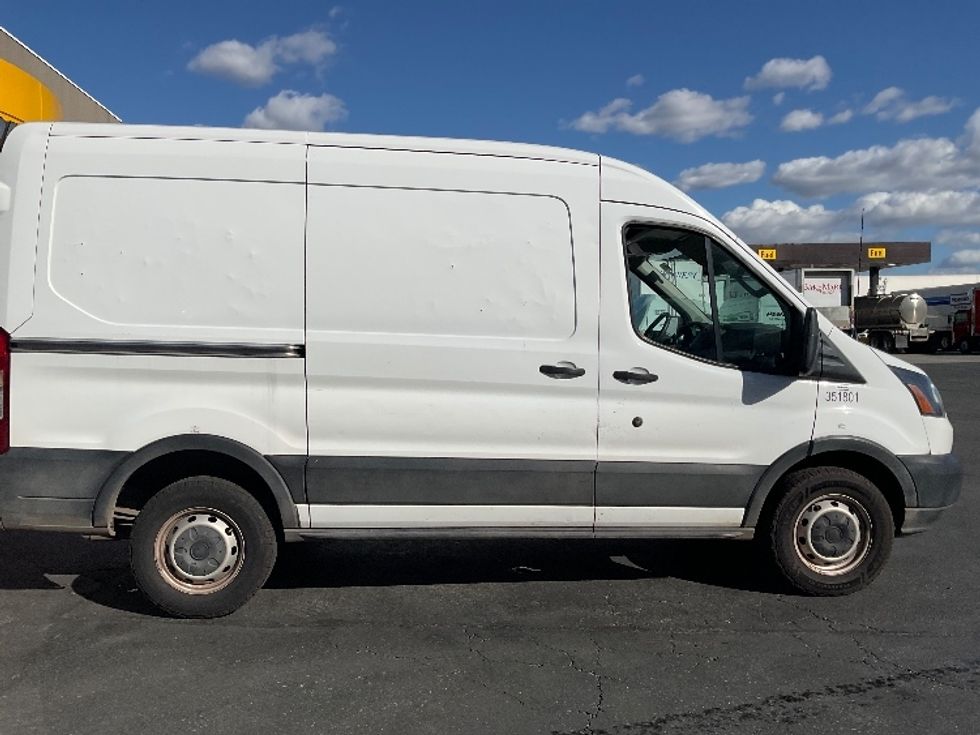 Cargo Van (Panel Van)-Light and Medium Duty Trucks-Ford-2019-Transit 250-Torrance-CA-55,893\n\t\tmiles-$ 29,500 - Image 14