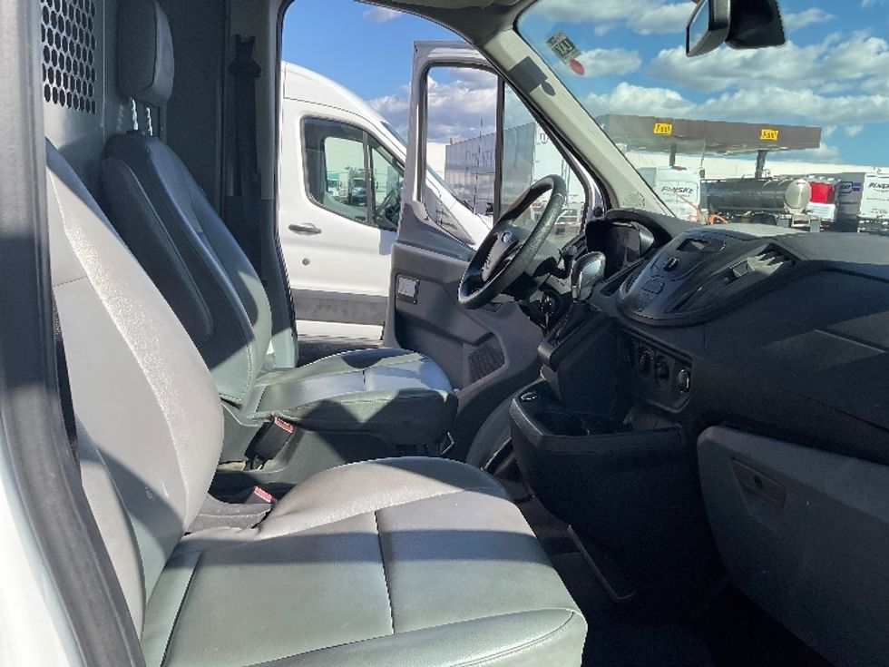 Cargo Van (Panel Van)-Light and Medium Duty Trucks-Ford-2019-Transit 250-Torrance-CA-55,893\n\t\tmiles-$ 29,500 - Image 22