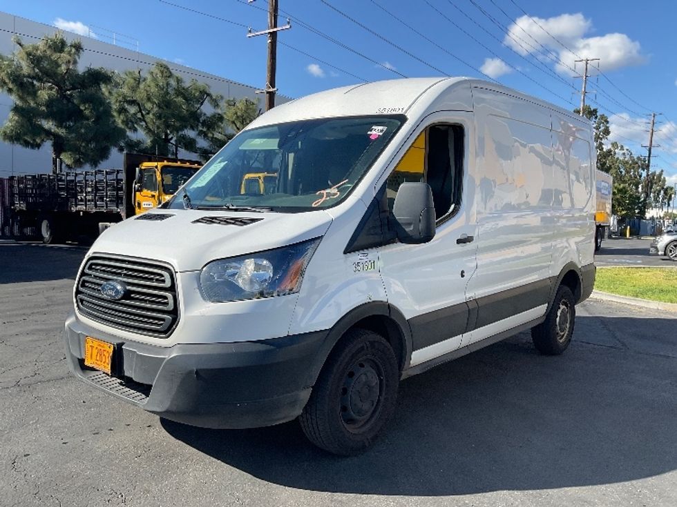 Cargo Van (Panel Van)-Light and Medium Duty Trucks-Ford-2019-Transit 250-Torrance-CA-55,893\n\t\tmiles-$ 29,500 - Image 3