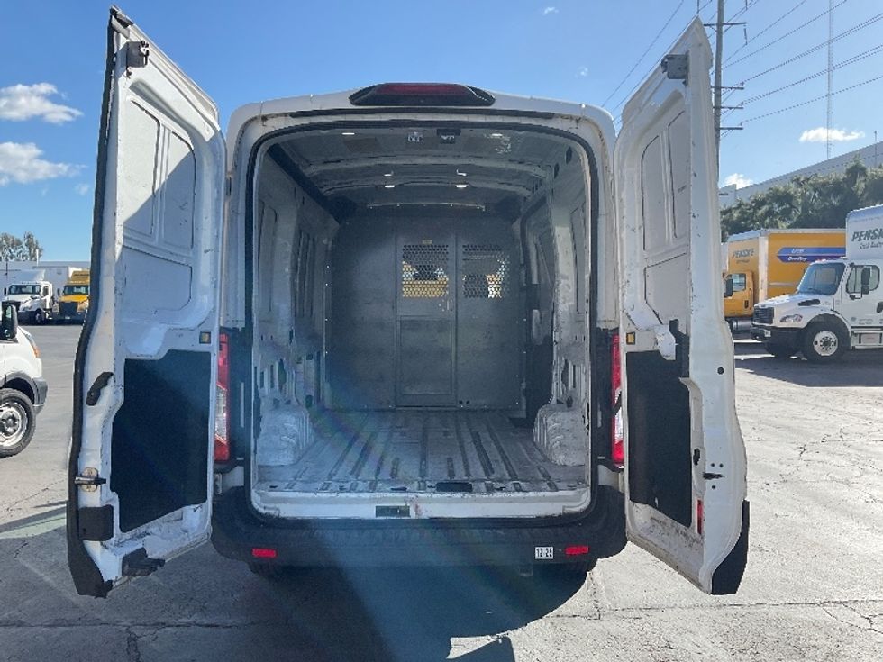 Cargo Van (Panel Van)-Light and Medium Duty Trucks-Ford-2019-Transit 250-Torrance-CA-55,893\n\t\tmiles-$ 29,500 - Image 8
