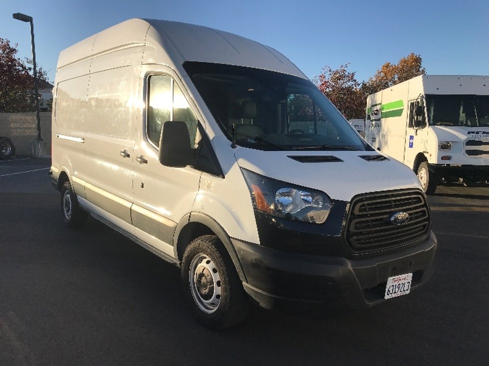 Used Ford Cargo Vans for Sale in CA Penske Used Trucks