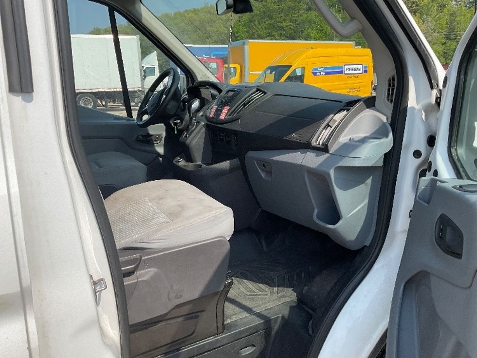 Cargo Van (Panel Van)-Light and Medium Duty Trucks-Ford-2019-Transit 250-Traverse City-MI-99,182\n\t\tmiles-$ 26,500 - Image 20