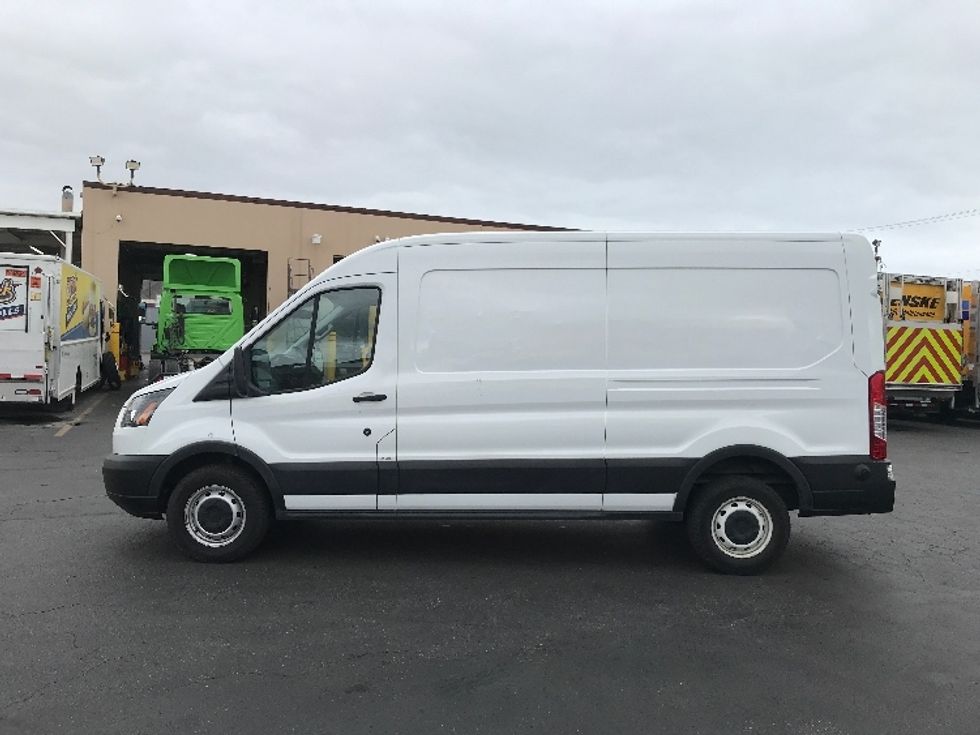 2019 Ford Transit photo 3