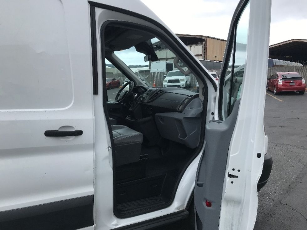 2019 Ford Transit photo 18