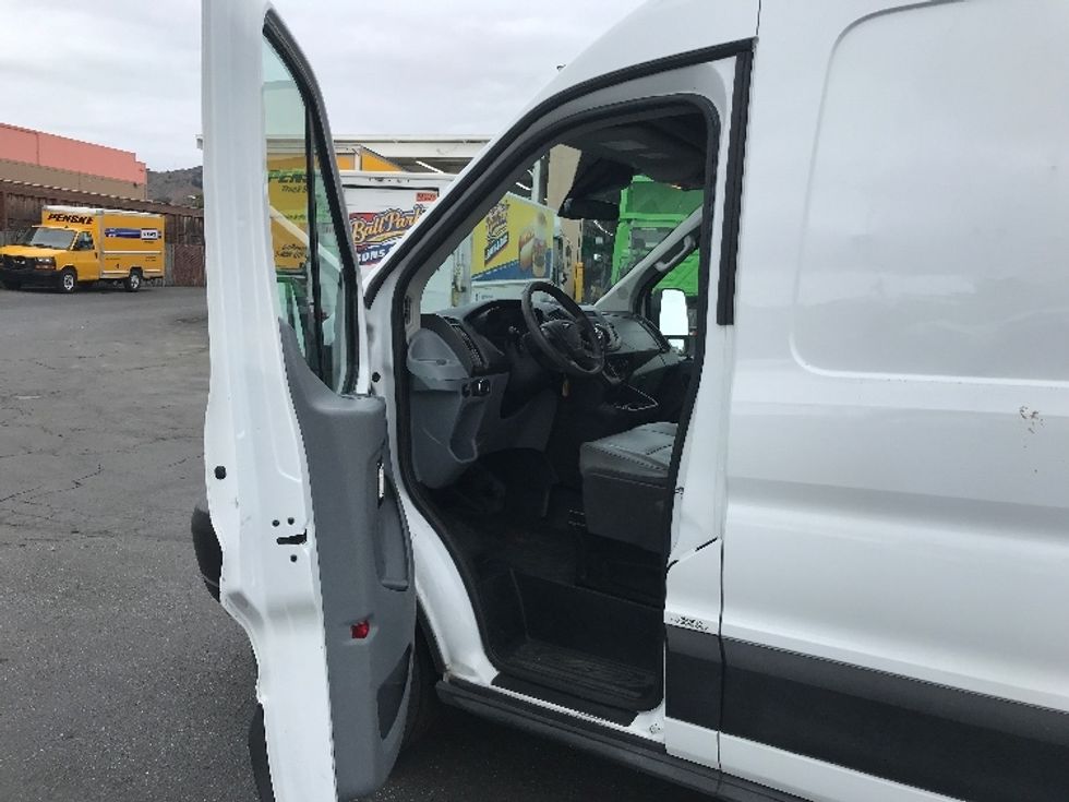 2019 Ford Transit photo 14