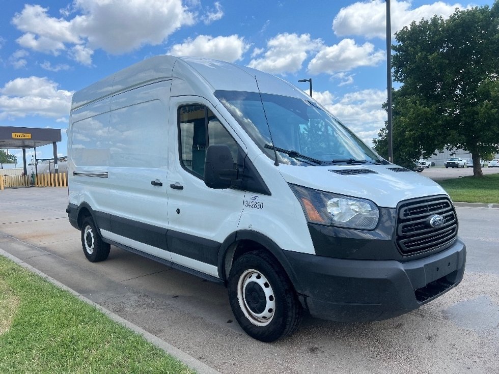 Used Cargo Vans for Sale in KS Penske Used Trucks