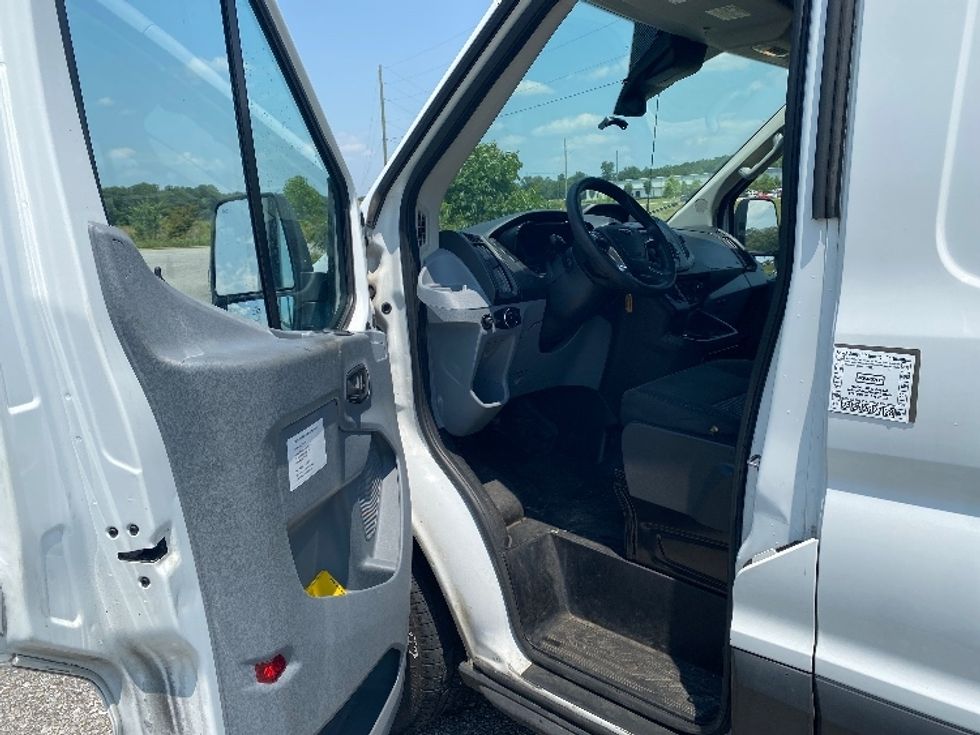 Cargo Van (Panel Van)-Light and Medium Duty Trucks-Ford-2019-Transit 350-Alabaster-AL-187,500\n\t\tmiles-$ 21,750 - Image 20