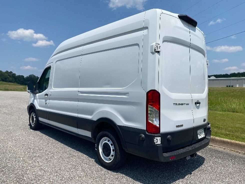 Cargo Van (Panel Van)-Light and Medium Duty Trucks-Ford-2019-Transit 350-Alabaster-AL-187,500\n\t\tmiles-$ 21,750 - Image 5