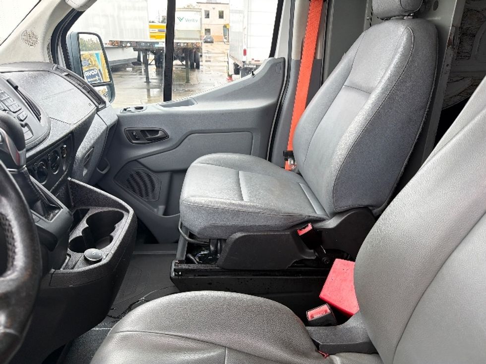 Cargo Van (Panel Van)-Light and Medium Duty Trucks-Ford-2019-Transit 350-Baton Rouge-LA-190,248\n\t\tmiles-$ 24,250 - Image 16
