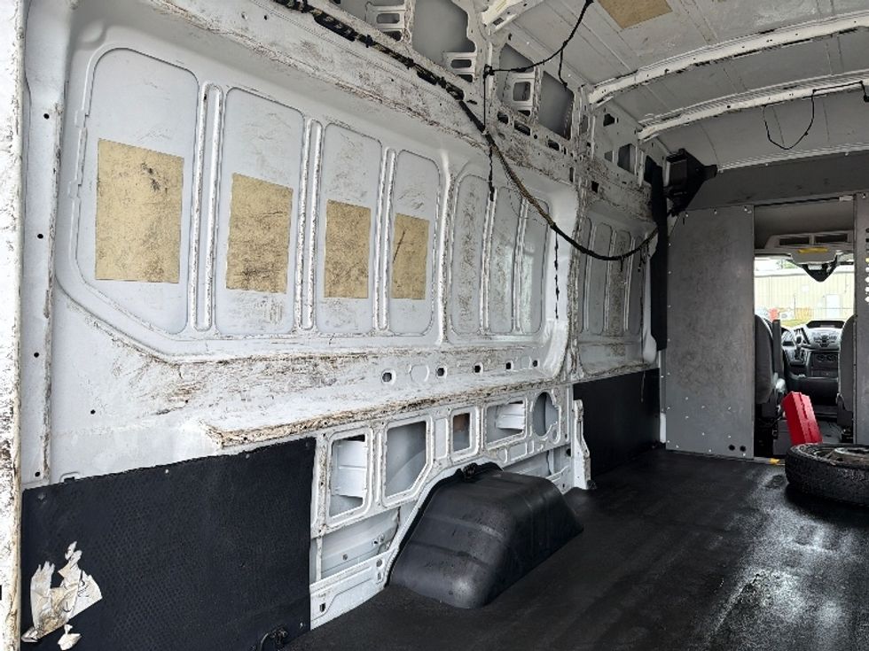 Cargo Van (Panel Van)-Light and Medium Duty Trucks-Ford-2019-Transit 350-Baton Rouge-LA-190,248\n\t\tmiles-$ 24,250 - Image 9