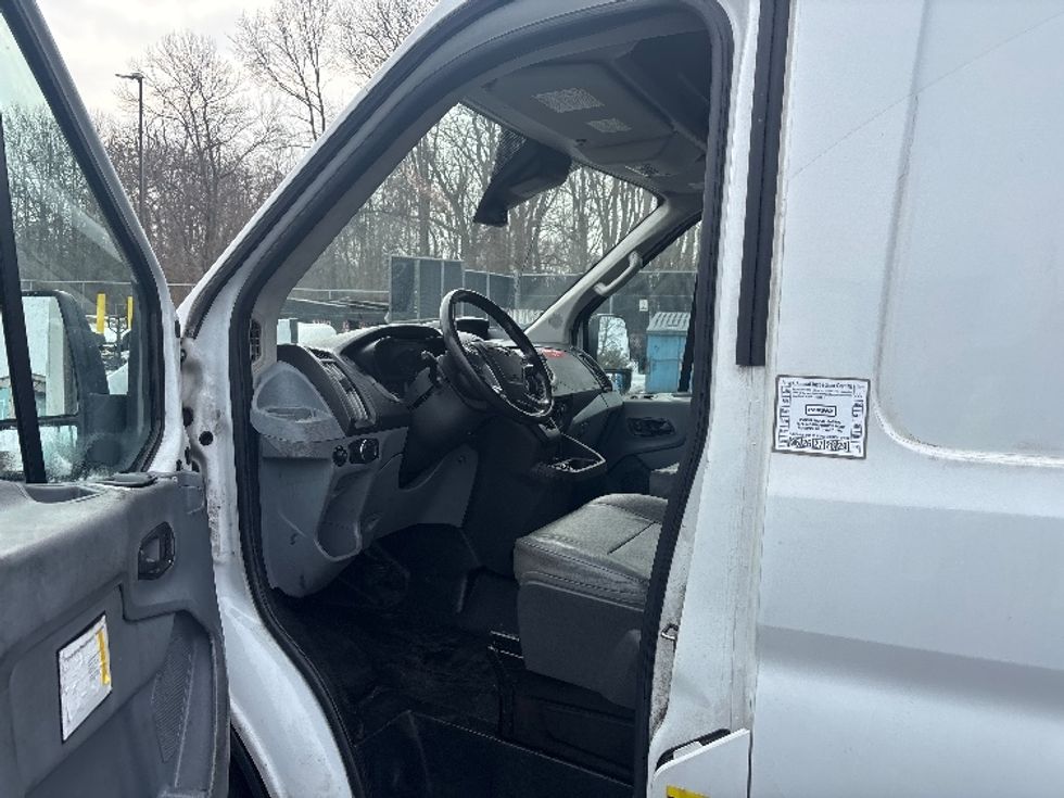 Cargo Van (Panel Van)-Light and Medium Duty Trucks-Ford-2019-Transit 350-Burlington-NJ-208,301\n\t\tmiles-$ 22,250 - Image 13