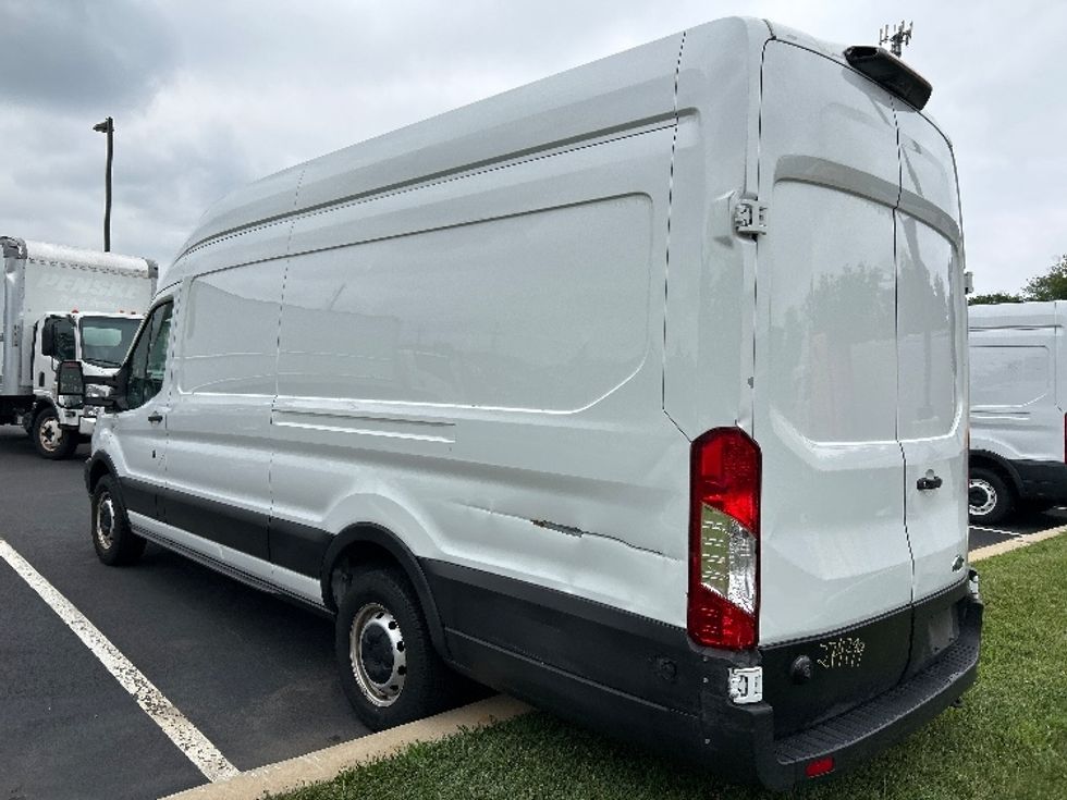 Cargo Van (Panel Van)-Light and Medium Duty Trucks-Ford-2019-Transit 350-Cranbury-NJ-69,609\n\t\tmiles-$ 31,250 - Image 5