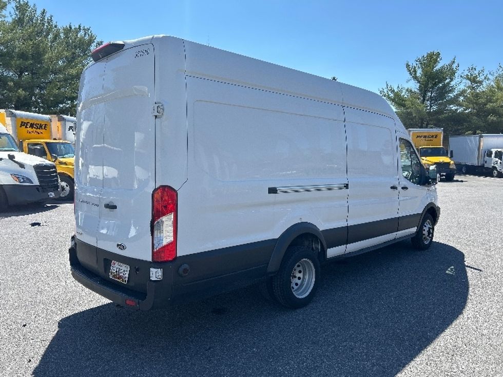 Cargo Van (Panel Van)-Light and Medium Duty Trucks-Ford-2019-Transit 350-Essex-MD-240,650\n\t\tmiles-$ 18,500 - Image 12