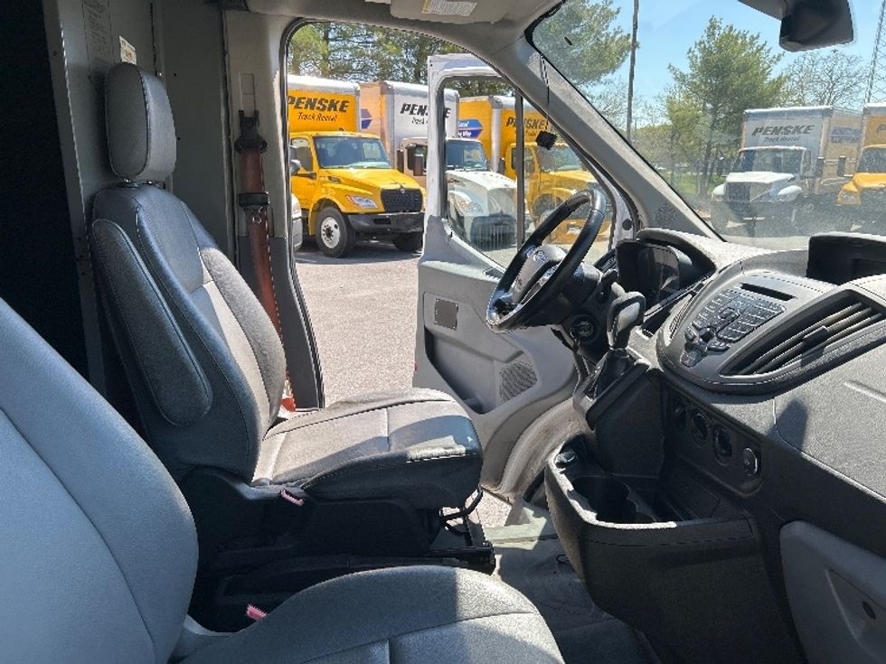 Cargo Van (Panel Van)-Light and Medium Duty Trucks-Ford-2019-Transit 350-Essex-MD-240,650\n\t\tmiles-$ 18,500 - Image 21