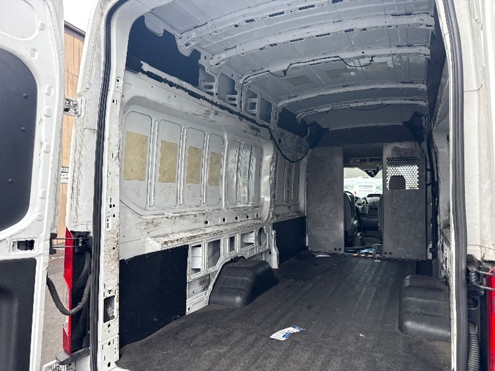 Cargo Van (Panel Van)-Light and Medium Duty Trucks-Ford-2019-Transit 350-Fontana-CA-152,768\n\t\tmiles-$ 26,750 - Image 9