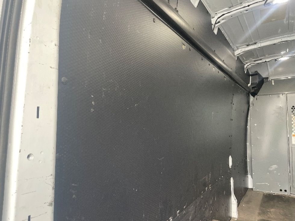 Cargo Van (Panel Van)-Light and Medium Duty Trucks-Ford-2019-Transit 350-Greenville-SC-165,425\n\t\tmiles-$ 25,250 - Image 11