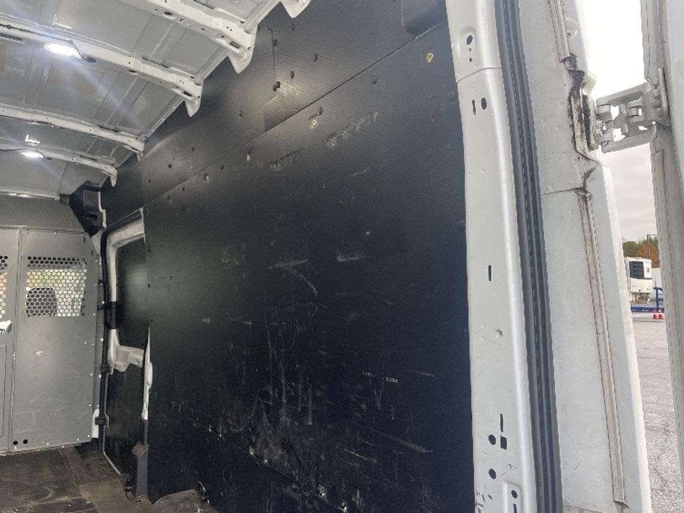 Cargo Van (Panel Van)-Light and Medium Duty Trucks-Ford-2019-Transit 350-Greenville-SC-165,425\n\t\tmiles-$ 25,250 - Image 12