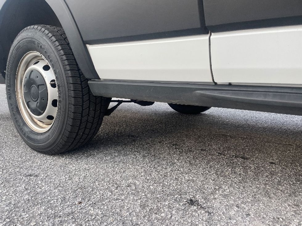 Cargo Van (Panel Van)-Light and Medium Duty Trucks-Ford-2019-Transit 350-Greenville-SC-165,425\n\t\tmiles-$ 25,250 - Image 14