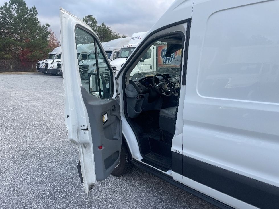 Cargo Van (Panel Van)-Light and Medium Duty Trucks-Ford-2019-Transit 350-Greenville-SC-165,425\n\t\tmiles-$ 25,250 - Image 16
