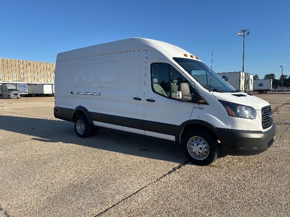 Cargo Van (Panel Van)-Light and Medium Duty Trucks-Ford-2019-Transit 350-Hammond-LA-204,380\n\t\tmiles-$ 23,000 - Image 1