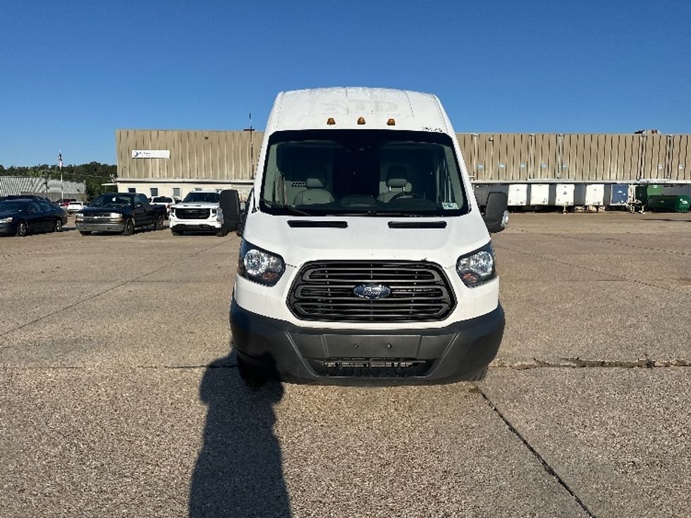 Cargo Van (Panel Van)-Light and Medium Duty Trucks-Ford-2019-Transit 350-Hammond-LA-204,380\n\t\tmiles-$ 23,000 - Image 2