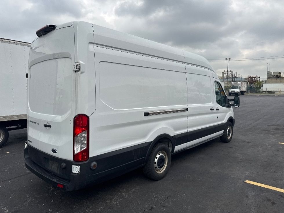 Cargo Van (Panel Van)-Light and Medium Duty Trucks-Ford-2019-Transit 350-Mississauga-ON-86,516\n\t\tkm-$ 46,000 - Image 12