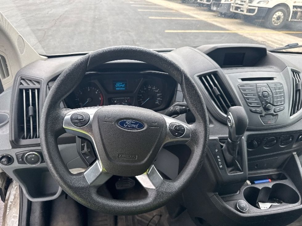 Cargo Van (Panel Van)-Light and Medium Duty Trucks-Ford-2019-Transit 350-Mississauga-ON-86,516\n\t\tkm-$ 46,000 - Image 15