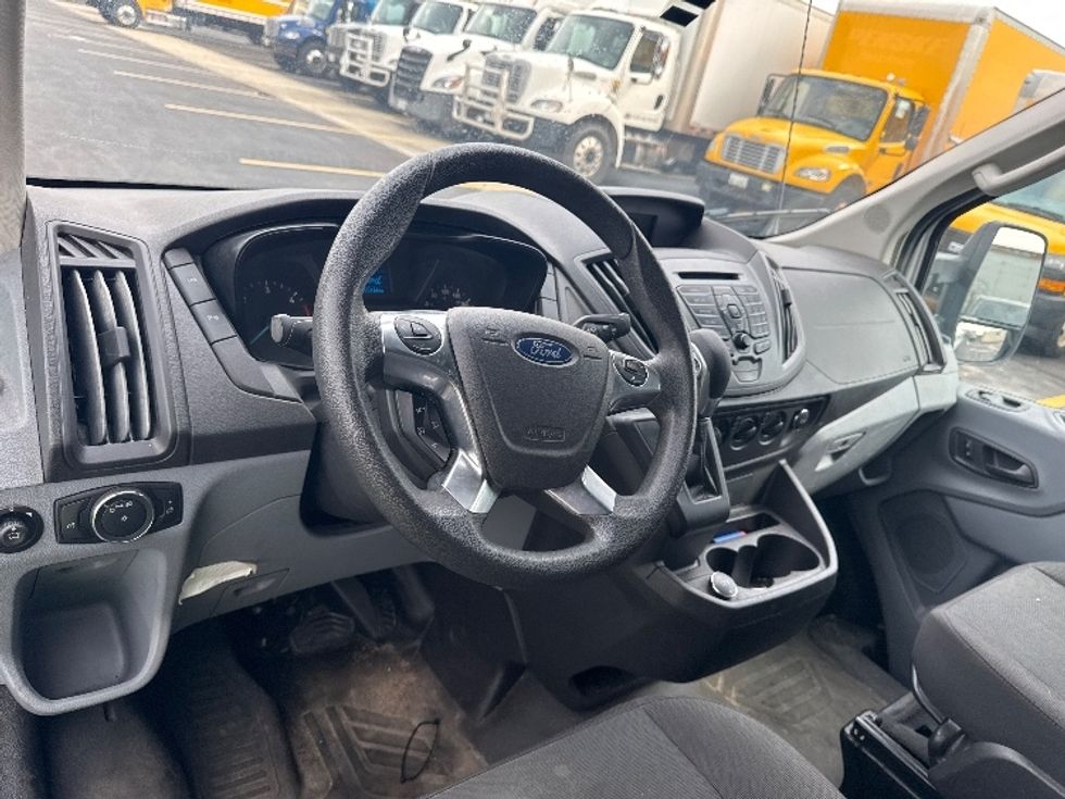Cargo Van (Panel Van)-Light and Medium Duty Trucks-Ford-2019-Transit 350-Mississauga-ON-86,516\n\t\tkm-$ 46,000 - Image 16