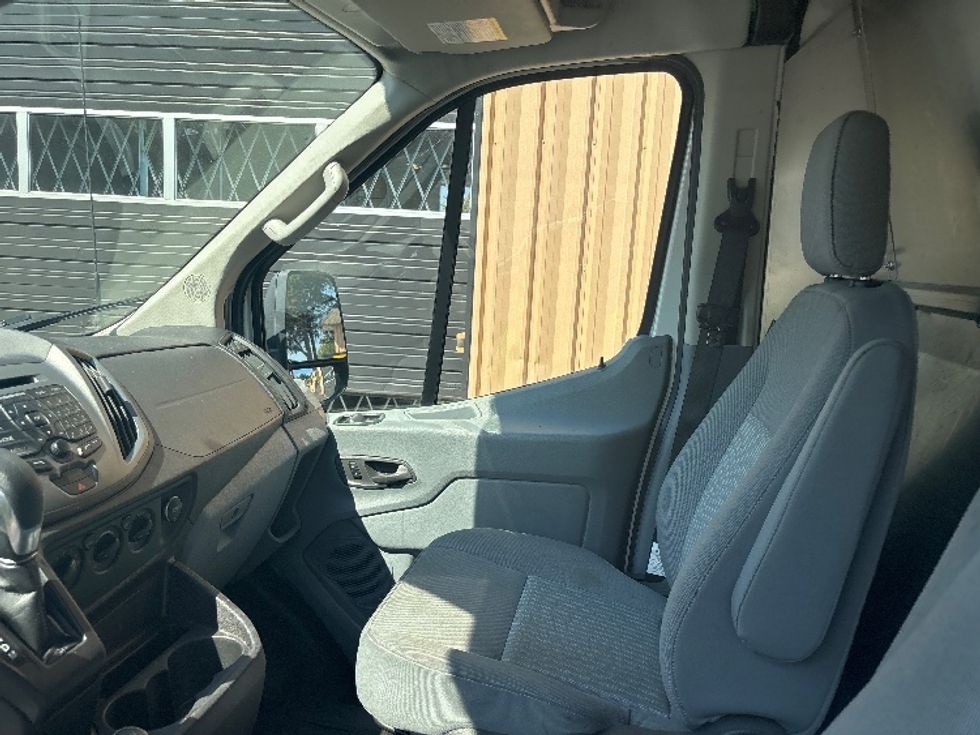 Cargo Van (Panel Van)-Light and Medium Duty Trucks-Ford-2019-Transit 350-Portland-OR-126,839\n\t\tmiles-$ 29,500 - Image 15