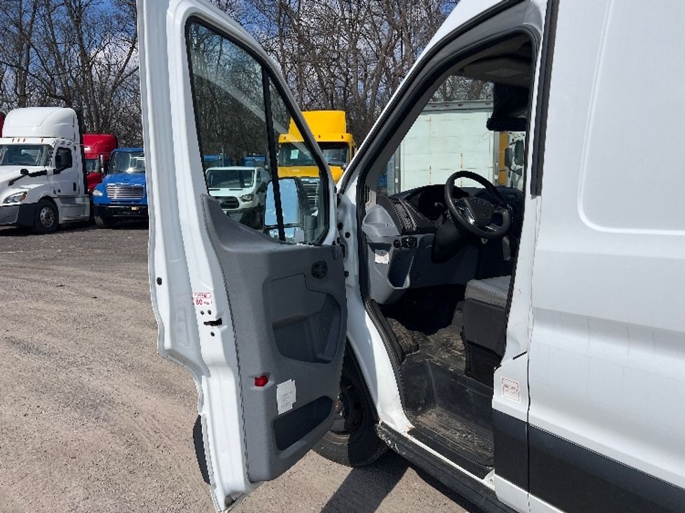 Cargo Van (Panel Van)-Light and Medium Duty Trucks-Ford-2019-Transit 350-Rochester-NY-180,702\n\t\tmiles-$ 18,000 - Image 16
