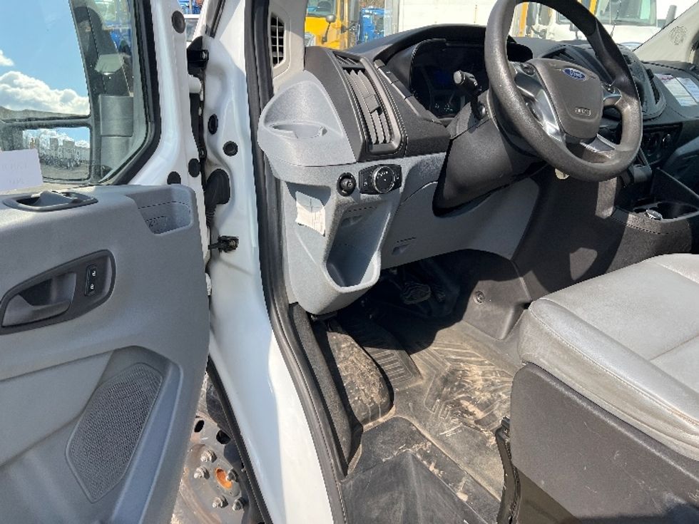 Cargo Van (Panel Van)-Light and Medium Duty Trucks-Ford-2019-Transit 350-Rochester-NY-180,702\n\t\tmiles-$ 18,000 - Image 28