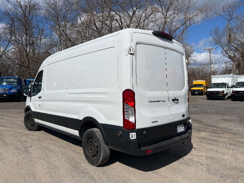 Cargo Van (Panel Van)-Light and Medium Duty Trucks-Ford-2019-Transit 350-Rochester-NY-180,702\n\t\tmiles-$ 18,000 - Image 6
