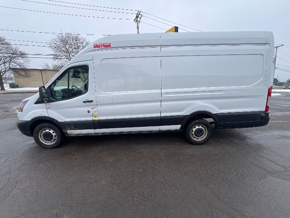 Cargo Van (Panel Van)-Light and Medium Duty Trucks-Ford-2019-Transit 350-Rochester-NY-211,870\n\t\tmiles-$ 19,750 - Image 4