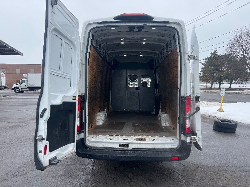 Cargo Van (Panel Van)-Light and Medium Duty Trucks-Ford-2019-Transit 350-Rochester-NY-211,870\n\t\tmiles-$ 19,750 - Image 8