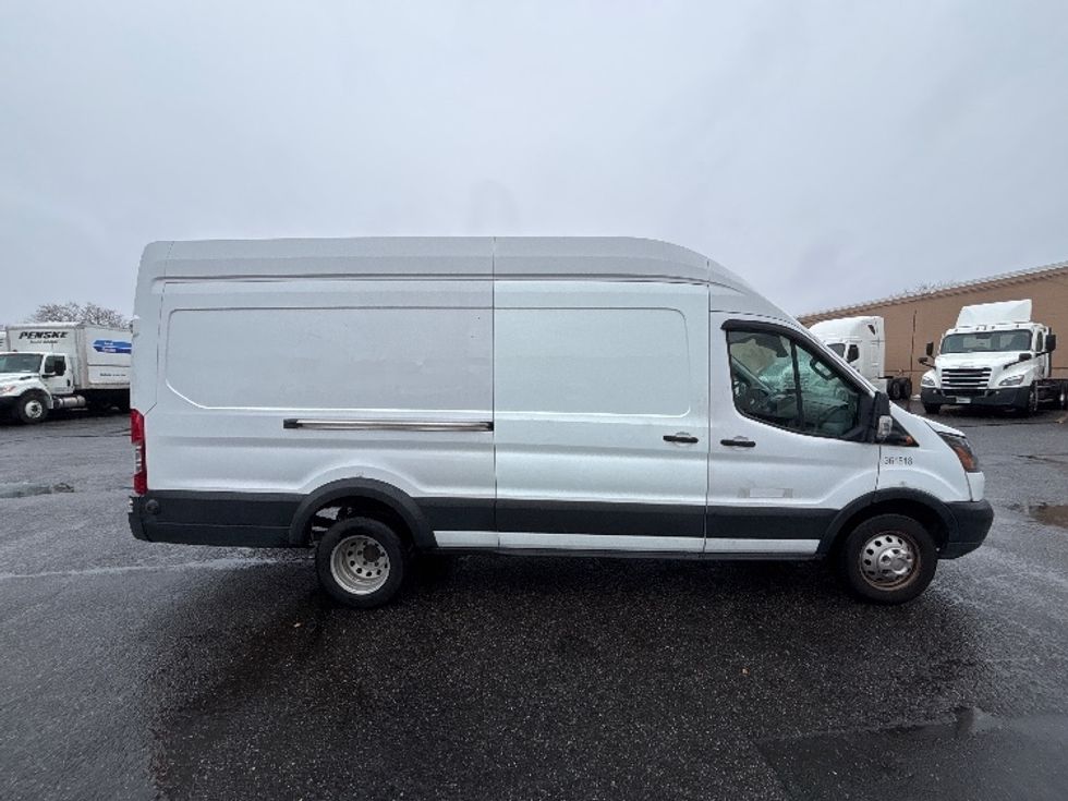 Cargo Van (Panel Van)-Light and Medium Duty Trucks-Ford-2019-Transit 350-West Babylon-NY-144,702\n\t\tmiles-$ 28,750 - Image 15