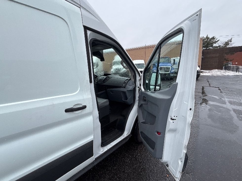 Cargo Van (Panel Van)-Light and Medium Duty Trucks-Ford-2019-Transit 350-West Babylon-NY-144,702\n\t\tmiles-$ 28,750 - Image 20